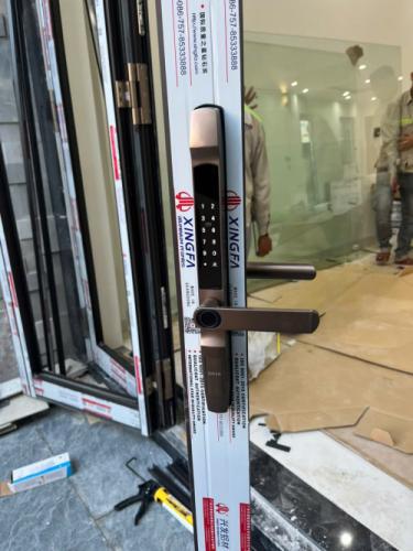 Khóa Siker KTS 150 - Đẳng Cấp Khóa Vân Tay Cho Cửa Nhôm Xingfa